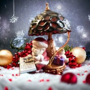 Santa Sitting on Tiffany Lamp Bear Christmas Ornament Lustre Fame Vintage 1995